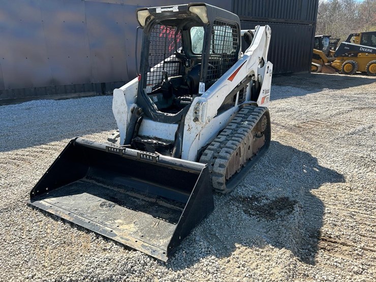 2015-bobcat-t590-image-8