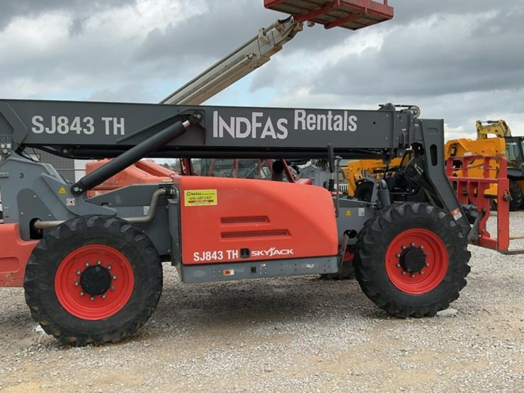 #202-•-2020-skyjack-sj843h-telehandler-image-6