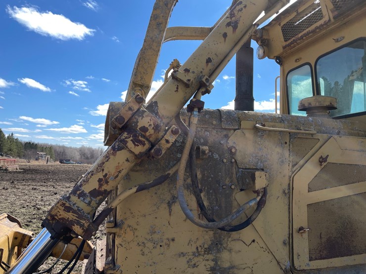 komatsu-d85p-image-11