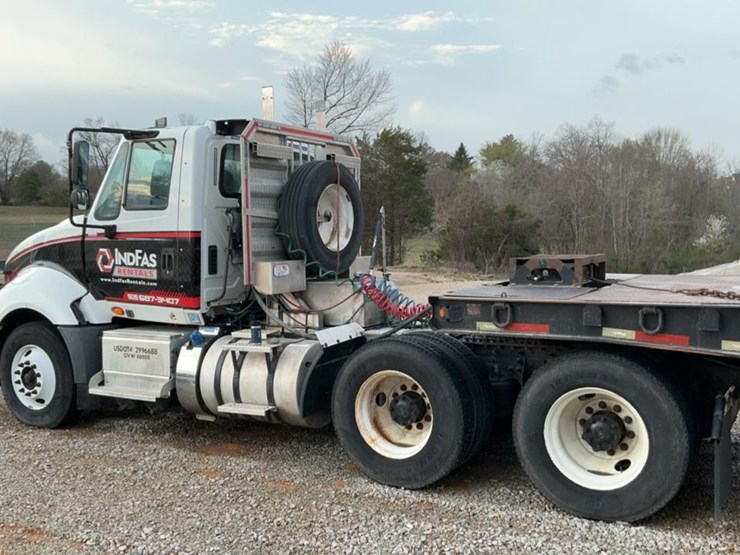 2017-international-prostar-image-3