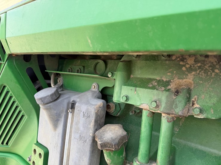 1998-john-deere-8300-image-45