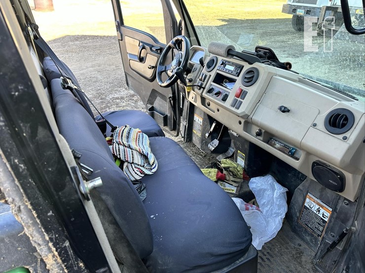 2019-john-deere-gator-xuv-835r-image-23