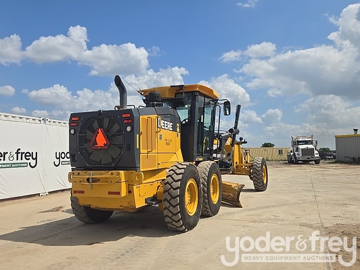 2019-deere-670g-image-5