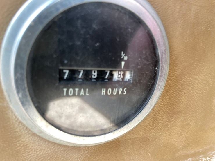 caterpillar-225-image-47