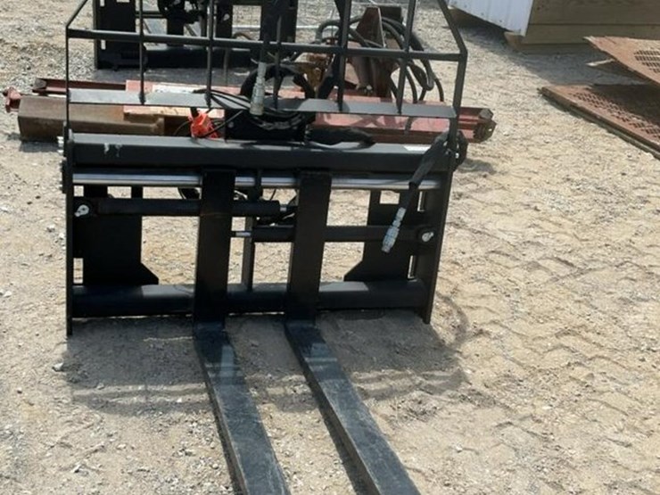 #178-•-hydraulic-forks-image-2