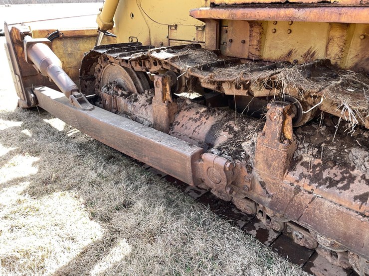 caterpillar-d7-image-9