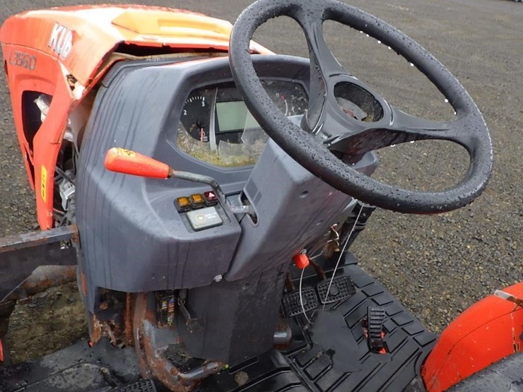 2018-kubota-l3560-image-10