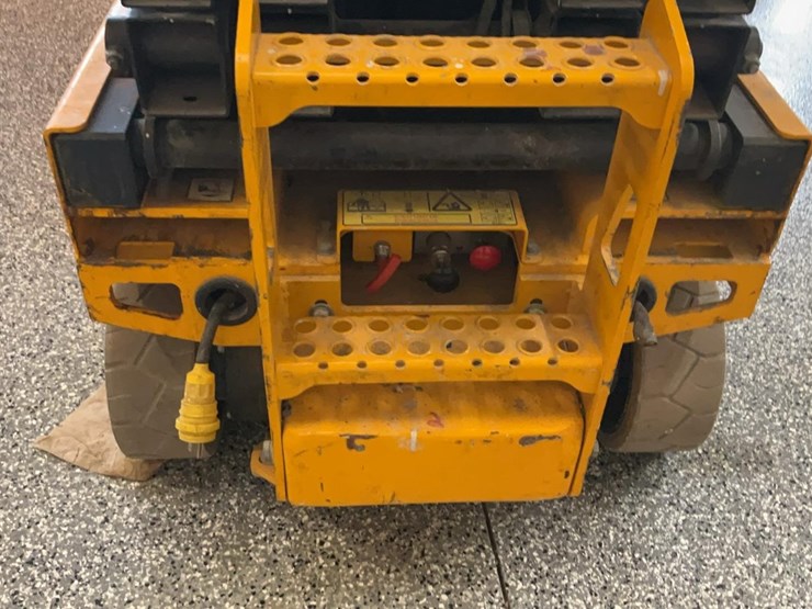 #405-•-jcb-s1930e-scissor-lift-image-11