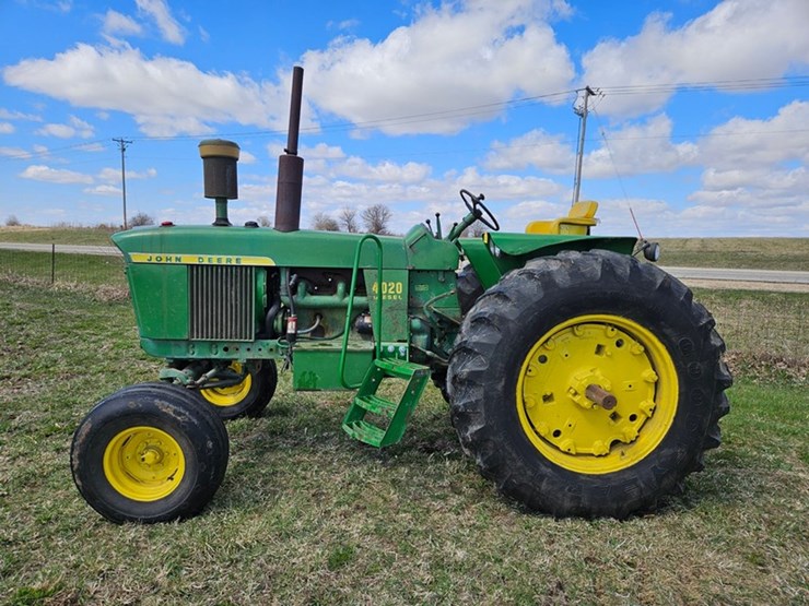 john-deere-4020-image-2