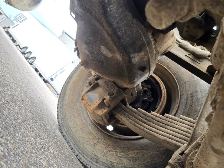 2003-mack-rd688s-image-62