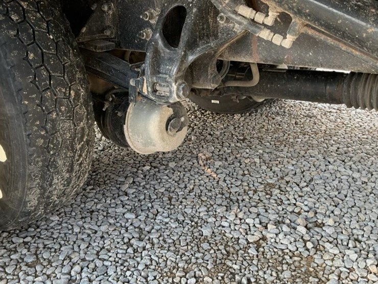 2021-peterbilt-337-image-63