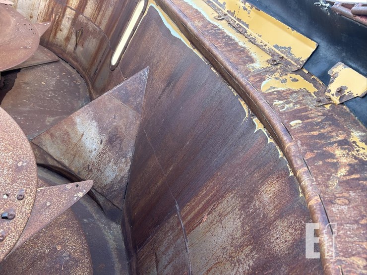 haybuster-cmf830-image-35