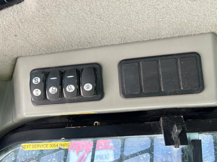 caterpillar-259d-image-25