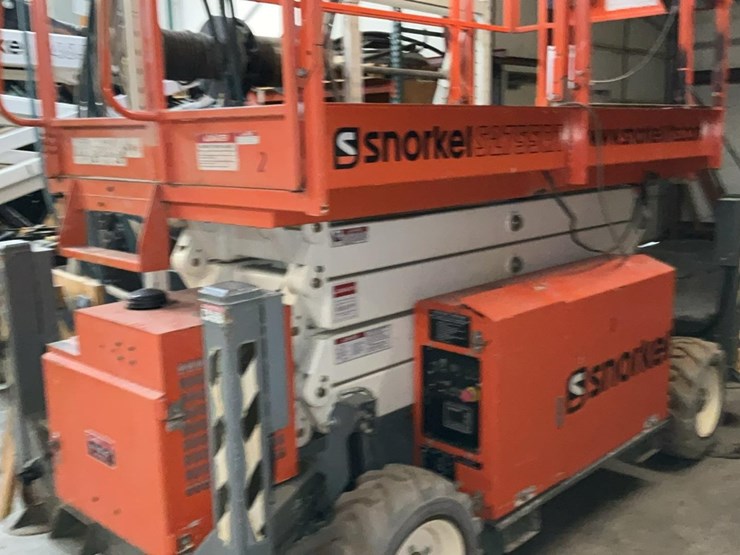 #401-•-snorkel-4wd-rough-terrain-27'-scissor-lift-image-7