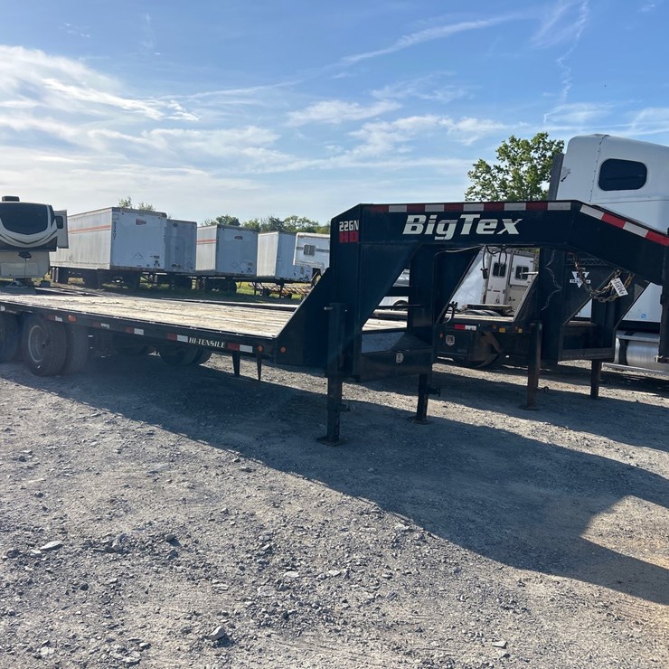 2016 BIG TEX 25' GOOSENECK
