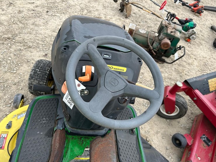john-deere-100-image-13