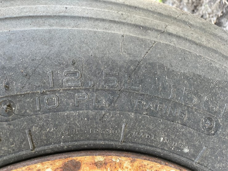 #3098-•-meyers-18'-kicker-wagon-image-15