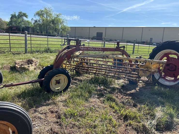 new-holland-256-image-1