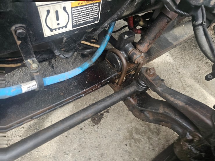 2012-peterbilt-384-image-59