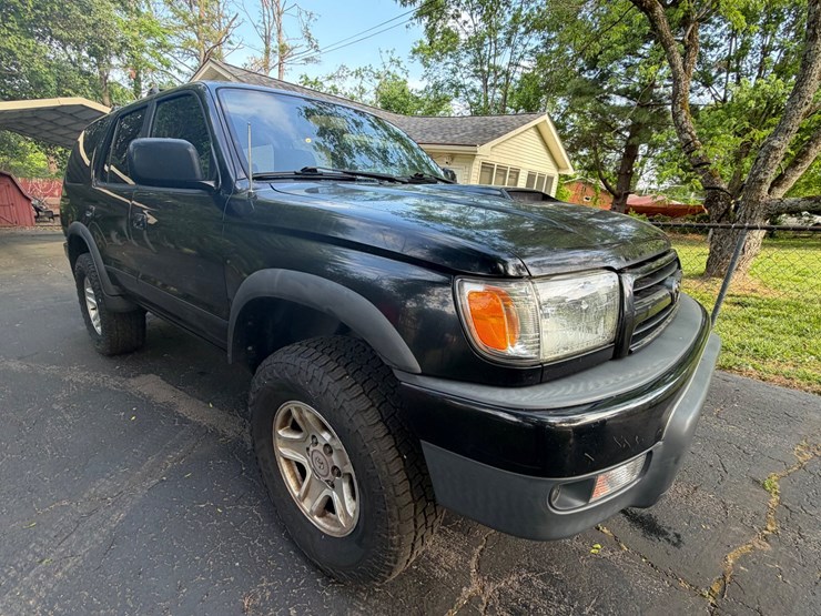 1999-toyota-4-runner-image-2