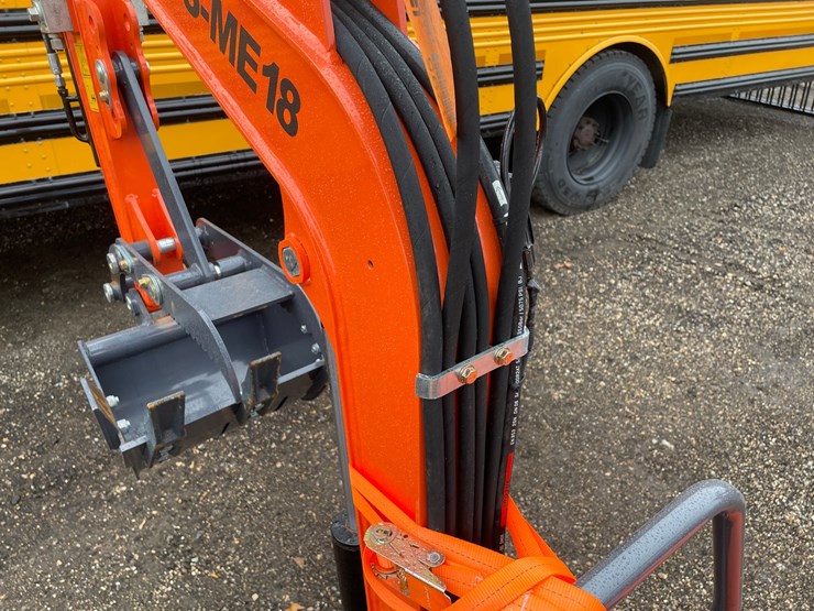 #3295-•-2026-ats-me18-mini-excavator-image-14