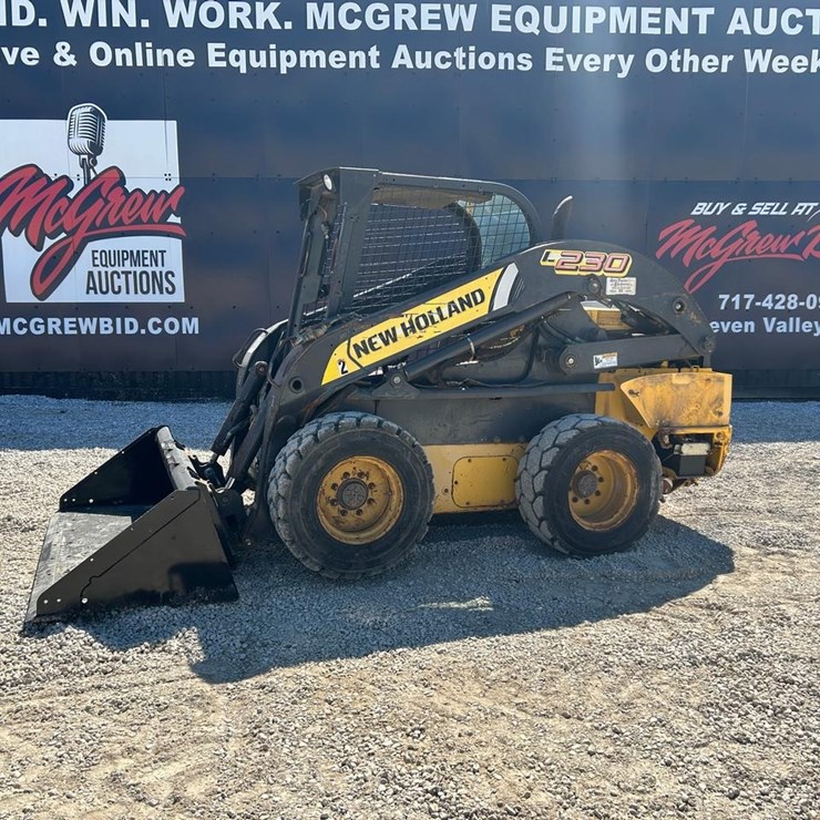 NEW HOLLAND L230