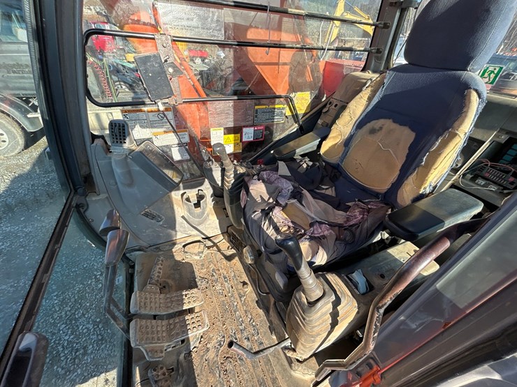 2021-hitachi-zx225-image-60