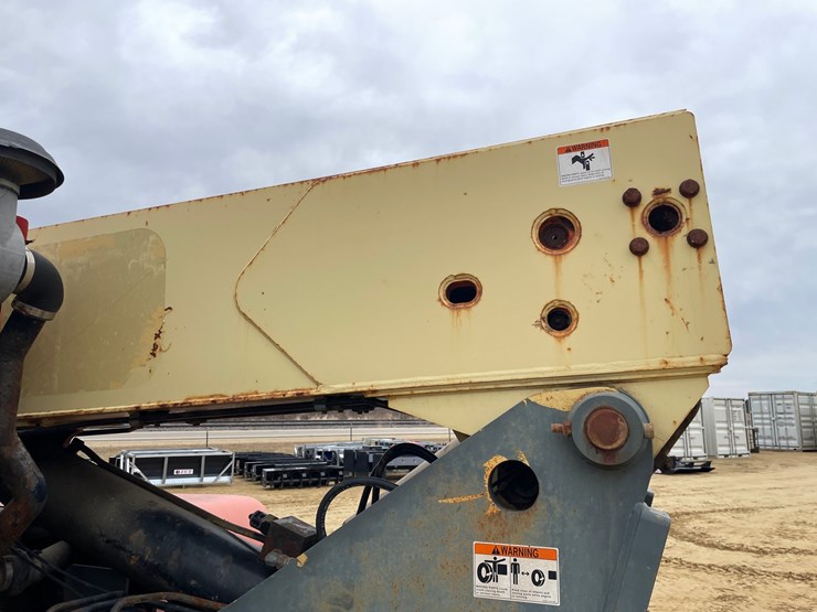 2005-jlg-g9-43a-image-16