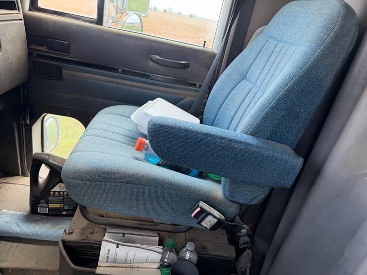 2000-international-9200-image-72