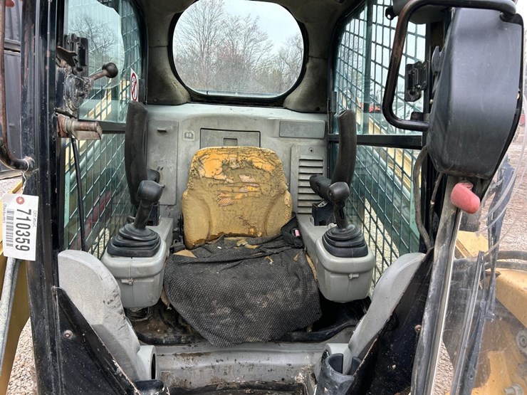 caterpillar-256c-image-17