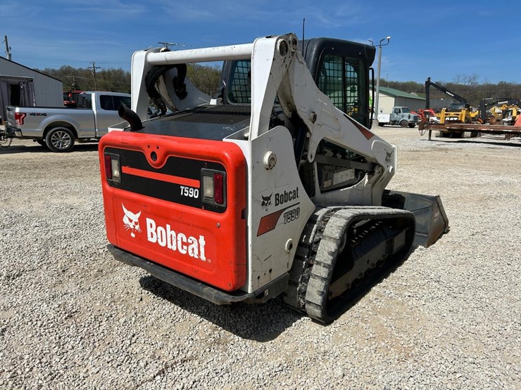 2019-bobcat-t590-image-4