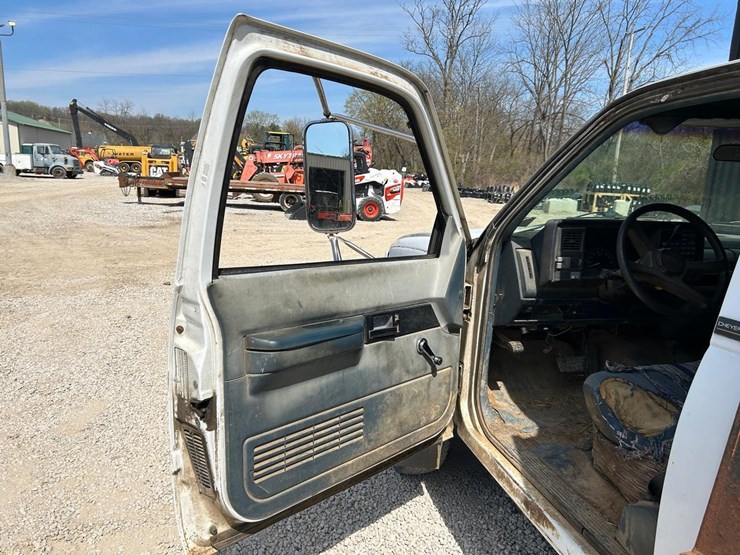 1994-chevrolet-3500-image-18