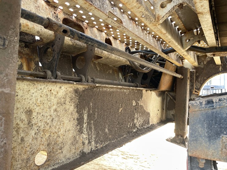 #7516-•-2015-landoll-s30c-51'-hydraulic-beavertail-semi-trailer-image-41