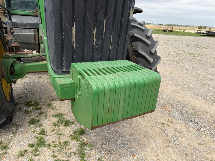 1998-john-deere-8300-image-34