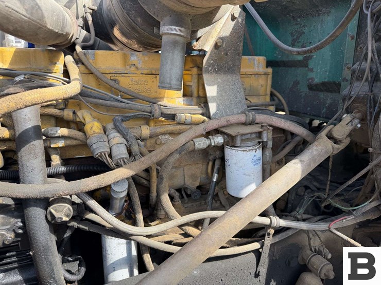 1990-peterbilt-377-image-34