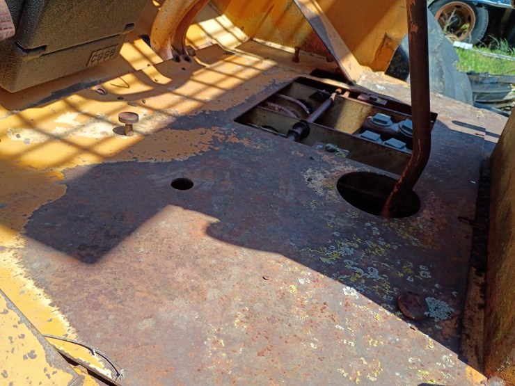 1979-case-586c-image-17