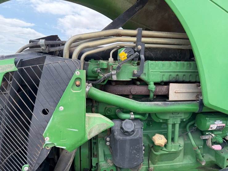 2010-john-deere-8270r-image-53