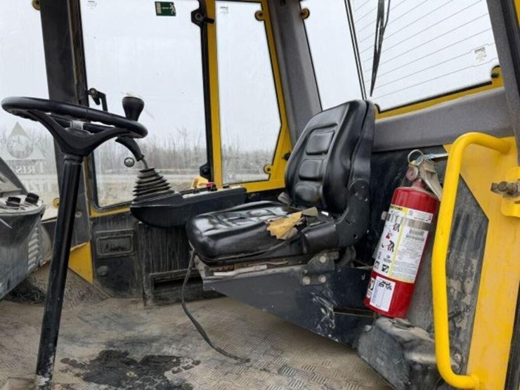 2011-bomag-bw211d-40-image-14