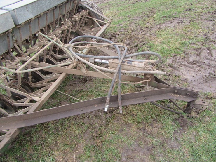 john-deere-10-image-4