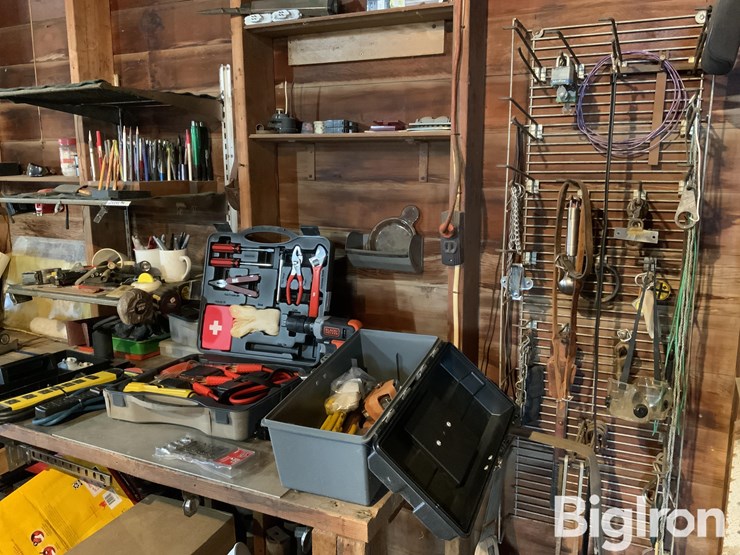 drill,-jumper-cables,-tools-image-1