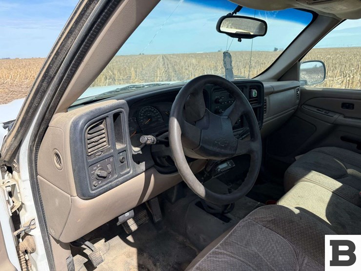 2005-chevrolet-silverado-1500-image-22