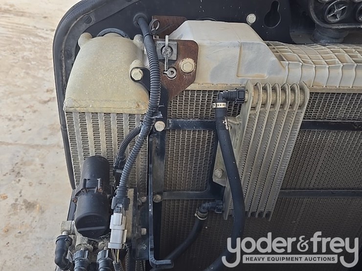 2017-jcb-510-56-image-64