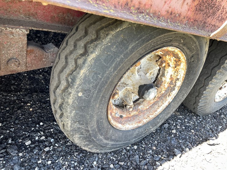 #3097-•-schuster-20'-triaxle-gooseneck-trailer-(has-wi-title)-image-12