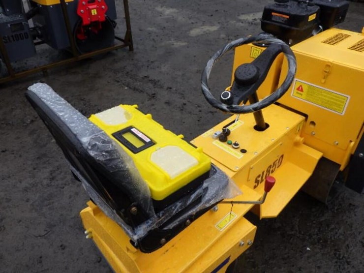 2026-sdlool-850-vibratory-smooth-drum-roller-image-10