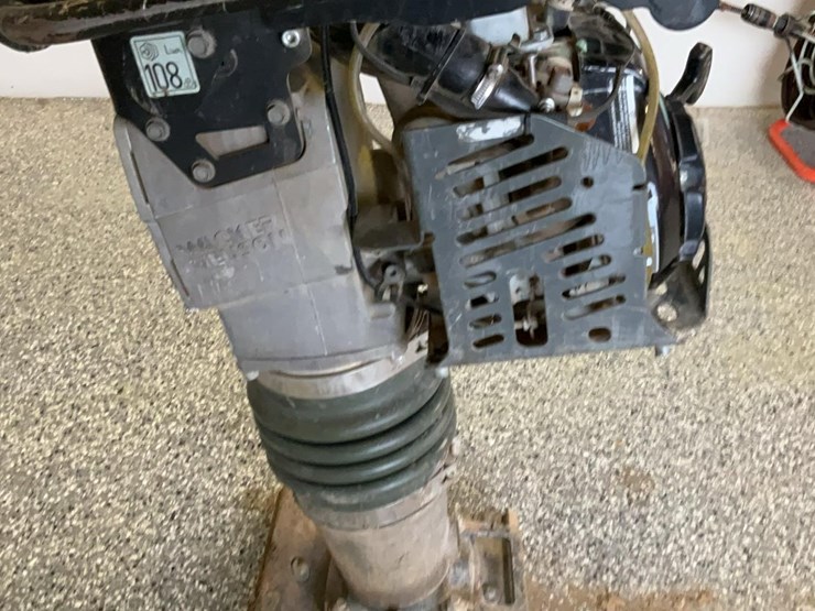 2017-wacker-neuson-bs60-4as-image-6