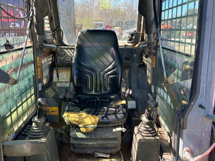 takeuchi-tl10-image-19