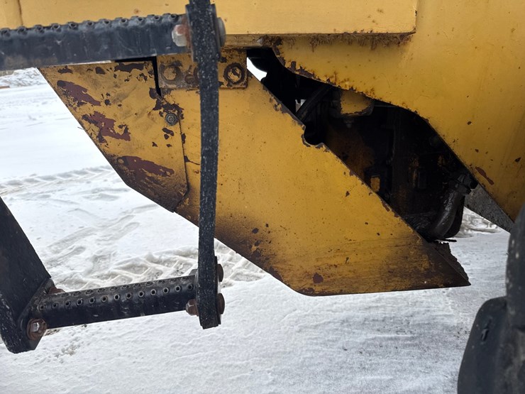 2019-champion-780a-image-58