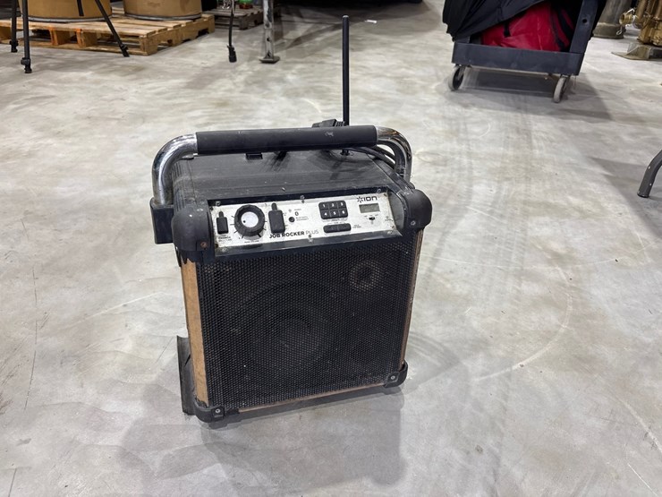 #23-•-ion-job-rocker-plus-portable-bluetooth-radio-image-2
