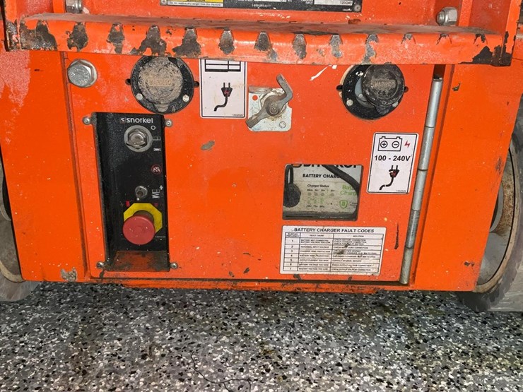#416-•-2019-snorkel-19'-scissor-lift-image-3