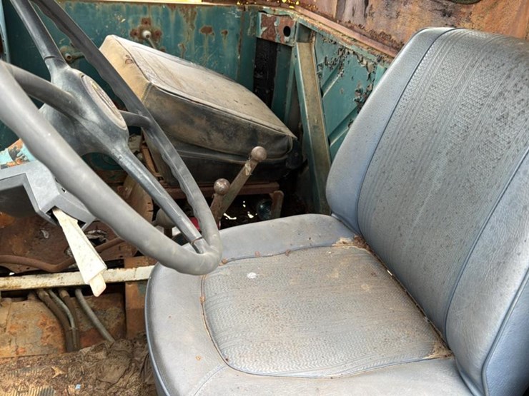 1969-caterpillar-3208-image-14